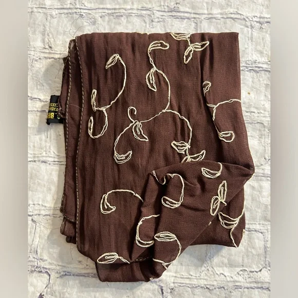 A.BROD 100% RAYON MADE IN INDIA BROWN/BEIGE EMBROIDERED FLORAL SHEER SCARF - Picture 6 of 7